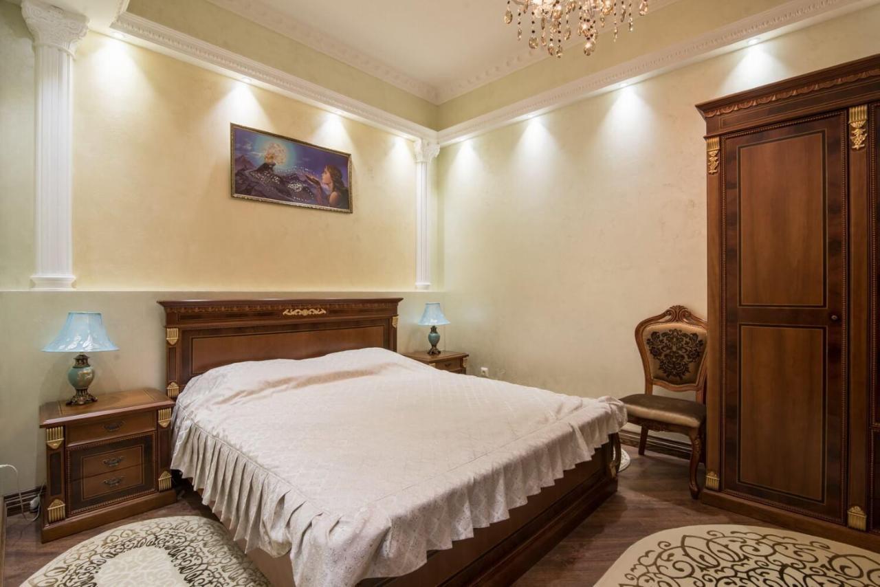 Panskiy Dvir Chernivtsi Ngoại thất bức ảnh