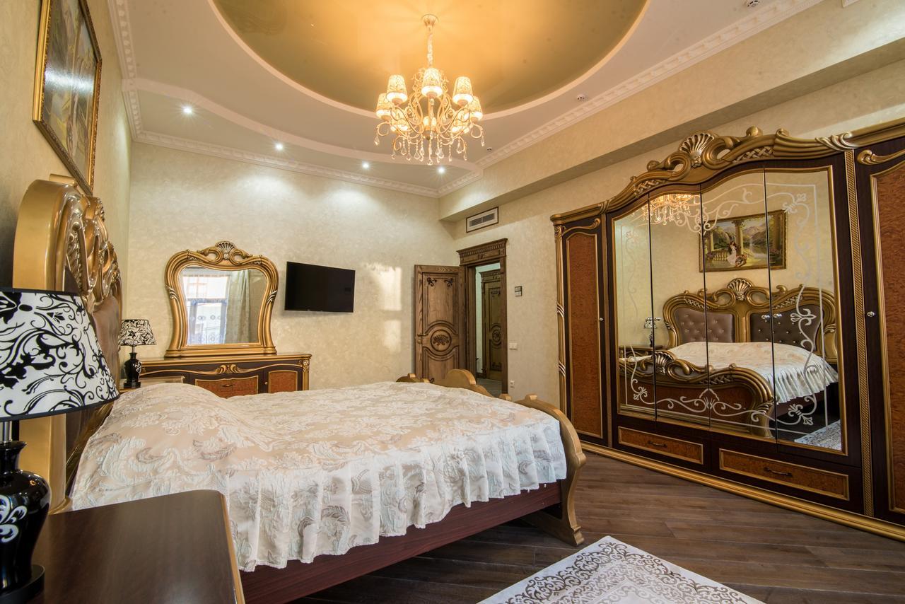 Panskiy Dvir Chernivtsi Ngoại thất bức ảnh