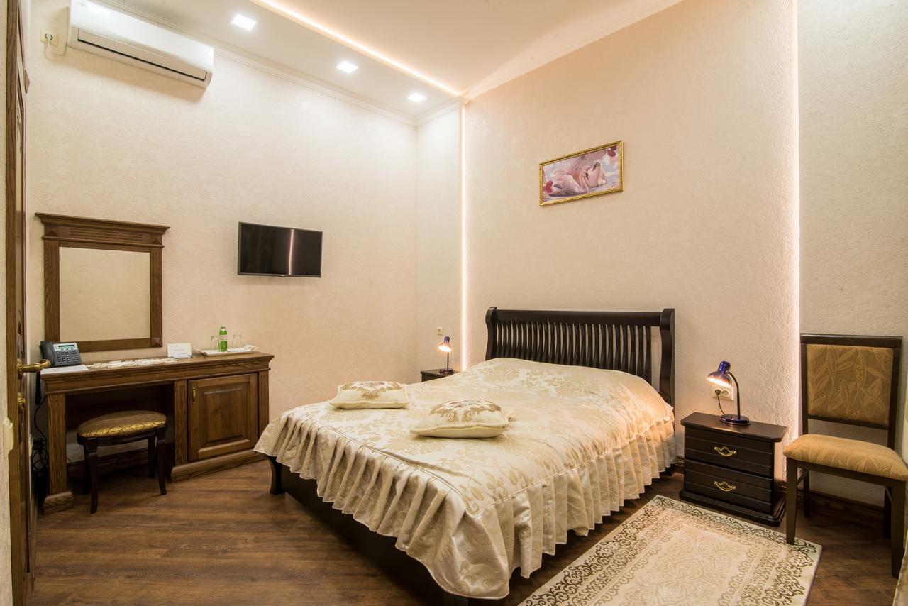 Panskiy Dvir Chernivtsi Ngoại thất bức ảnh